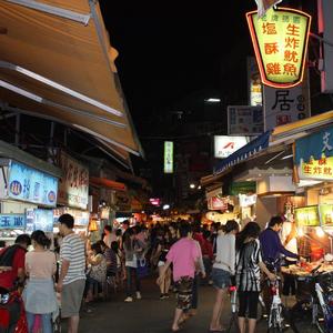 jizzjiz熟丰满老妇日本
